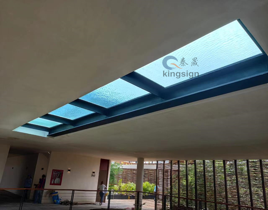 Защо акрилните окачени басейни стават все по -популярни?